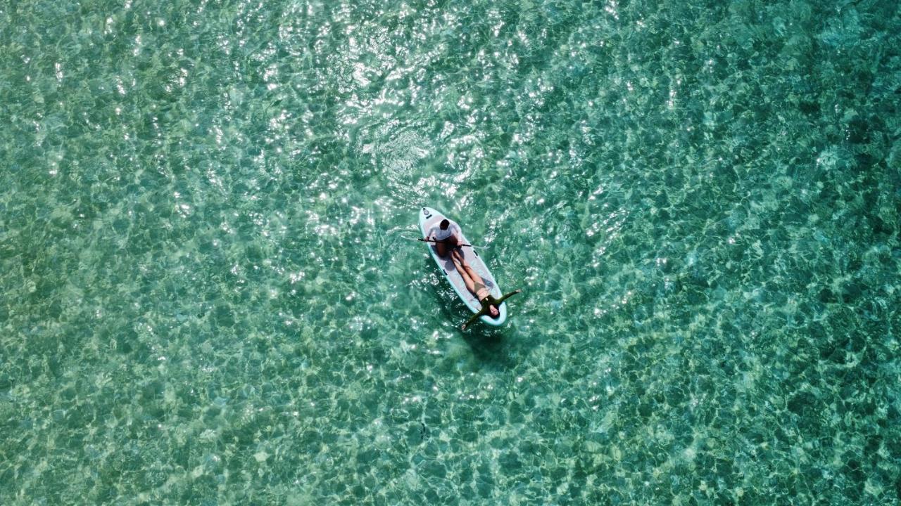 Blue Water Thoddoo Inn Dış mekan fotoğraf